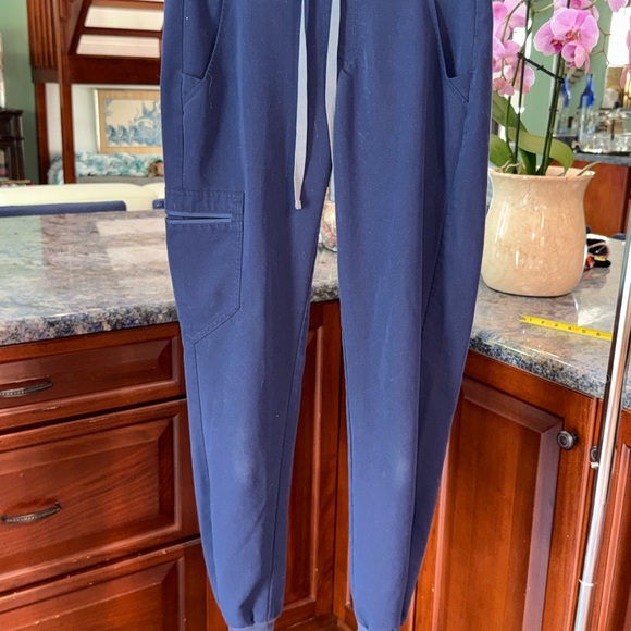 Figs Women's Joggers in Navy with Gray Details XS - Picture 5 of 6